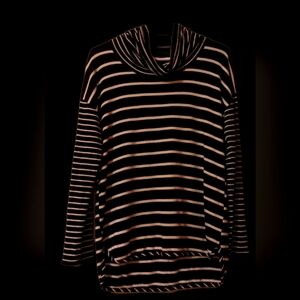 Black and white shirt. Cowl neck. Lightweight sweater. Large. Feels amazing